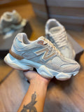 CORES New Balance 9060 Prime Em Couro - Linha Premium / Feminino