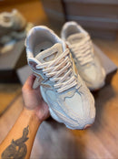 CORES New Balance 9060 Prime Em Couro - Linha Premium / Feminino