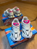 PROMOCIONAL New Balance 9060 - Linha Premium / Feminino