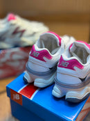 PROMOCIONAL New Balance 9060 - Linha Premium / Feminino