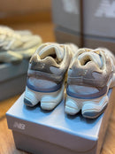 OPORTUNIDADE New Balance 9060 Prime Em Couro - Linha Premium / Unissex