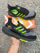Adidas Ultraboost - Primeira Linha / Masculino