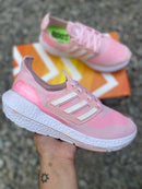 Adidas UltraBoost - Primeira Linha / Feminino