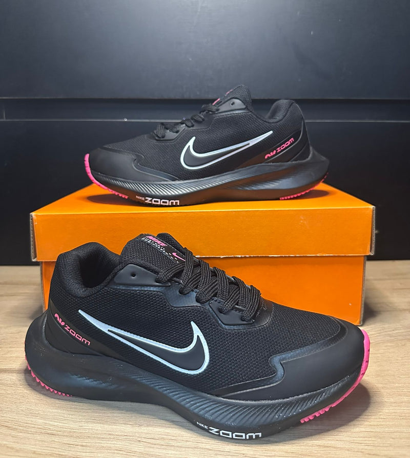 Tênis Nike Zoom 04 - Masculino & Feminino