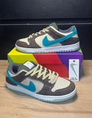 Tênis Nike Dunk Low - Primeira Linha