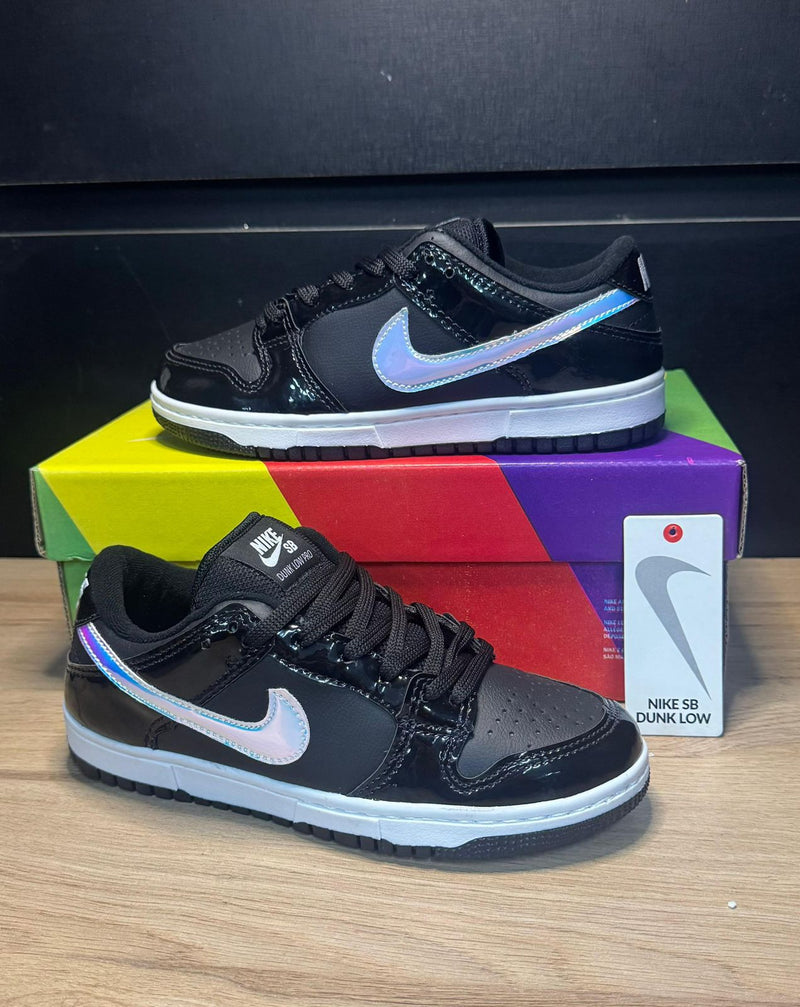 Tênis Nike Dunk Low - Primeira Linha