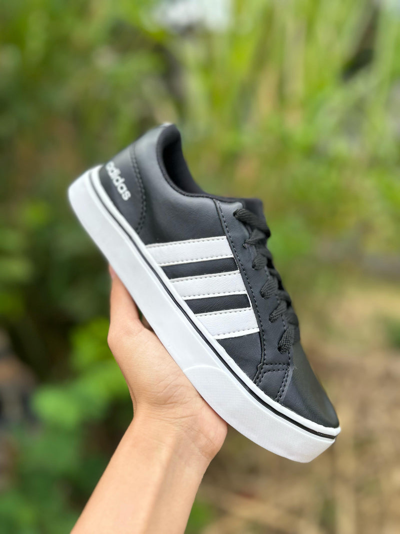Tênis Adidas Sapatênis Unisex