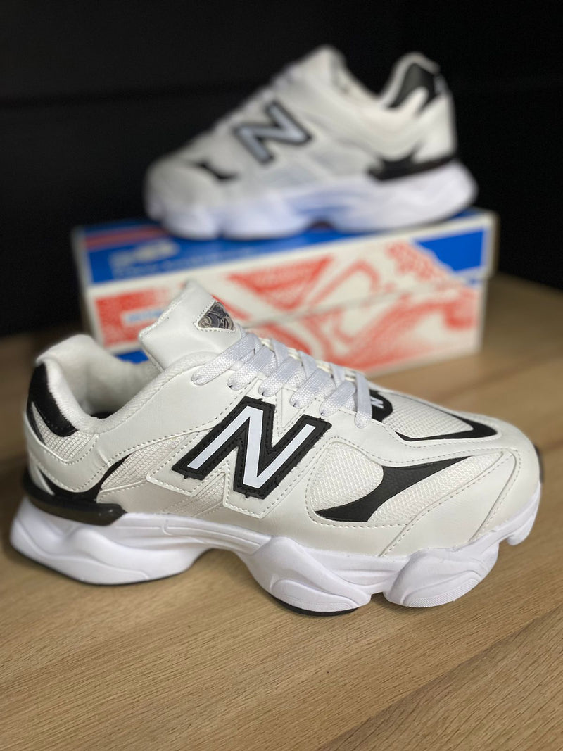 Tênis New Balance 9060 Feminino