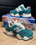 Tênis New Balance 9060 Feminino