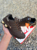 Tênis Nike Shox NZ Masculino & Feminino