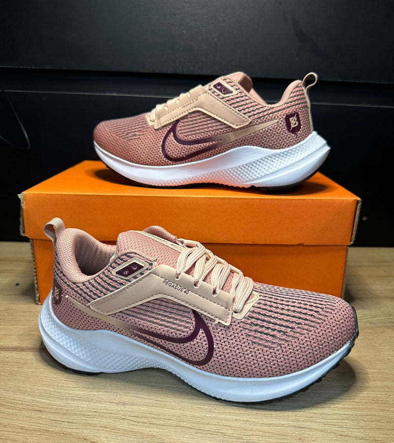 Tênis Nike Pegasus 40 - Masculino & Feminino