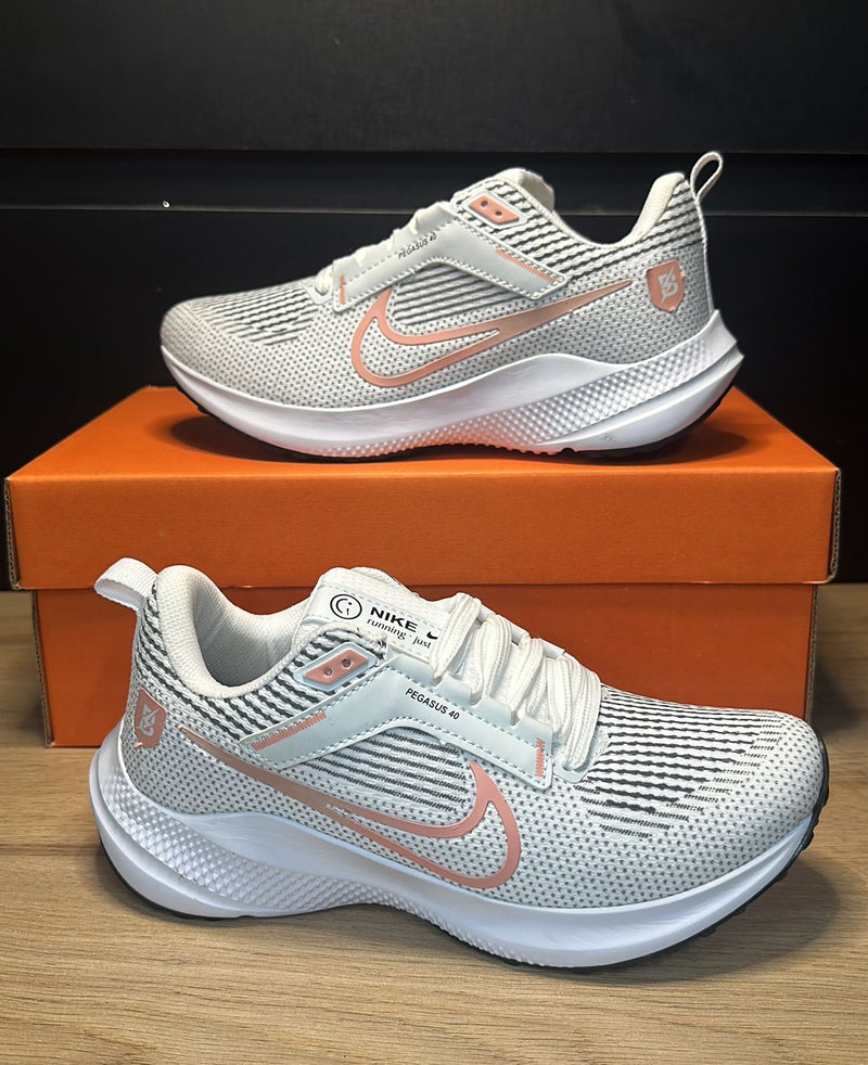 Tênis Nike Pegasus 40 - Masculino & Feminino