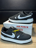 Tênis Nike Air Force 01 Lacre
