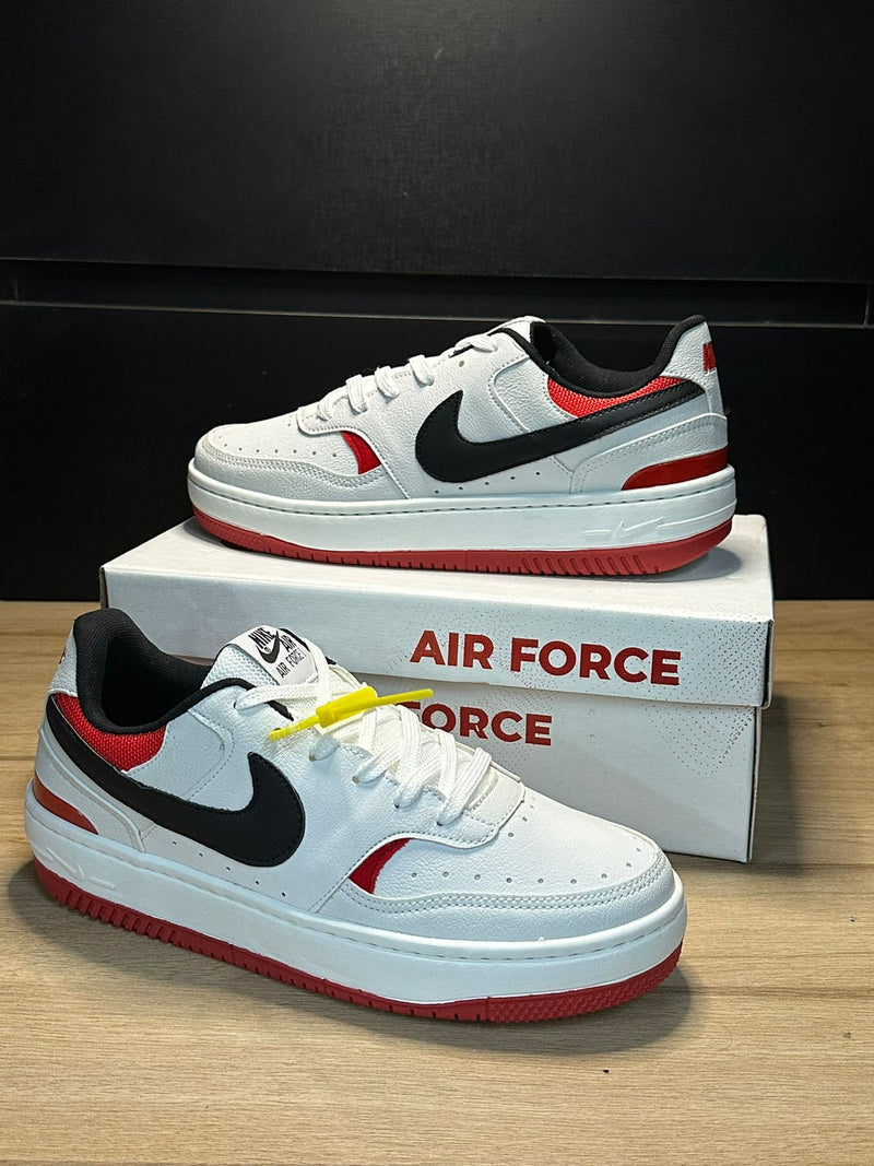 Tênis Nike Air Force 01 Lacre