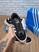 Adidas Cloud Tratorado - Linha Premium / Feminino