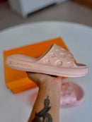 Chinelo Slide Louis Vuitton E.V.A - Primeira Linha / Feminino