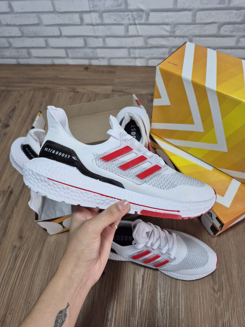 Adidas Ultraboost / Masculino - Primeira Linha