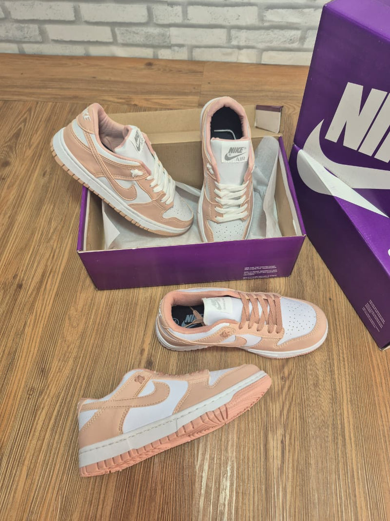 Nike Dunk Low / Segunda Linha - Feminino
