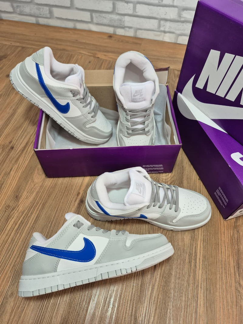 Nike Dunk Low / Segunda Linha - Feminino