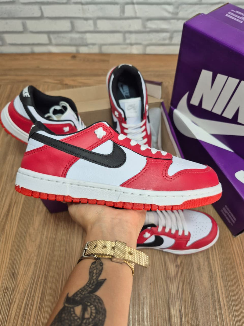 Nike Dunk Low / Segunda Linha - Feminino