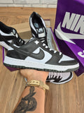 Nike Dunk Low - Segunda Linha / Feminino