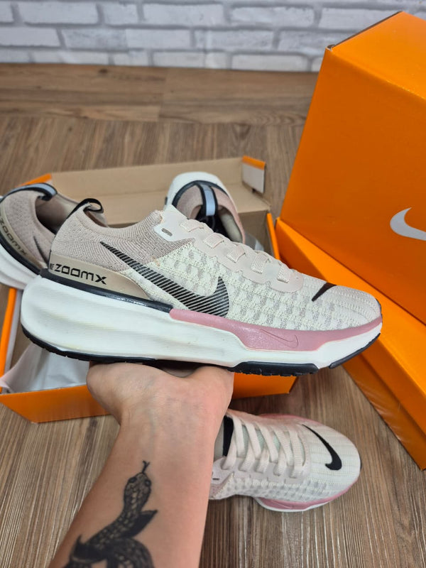 Nike Zoom X Invincible Run 3 - Linha Premium