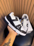 Louis Vuitton LV Trainer Infantil - Linha Premium