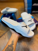 Chinelo Mizuno Slide Enerzy - Primeira Linha / Masculino