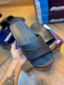 Chinelo Mizuno Slide Enerzy - Primeira Linha / Masculino