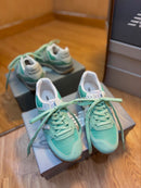 New Balance 574 Couro - Linha Premium / Feminino