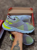 Tênis Nike Zoom Meia Elástico - Primeira Linha / Feminino