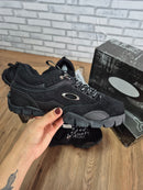 Bota Oakley Modoc Low Em Couro - Linha Premium / Masculino