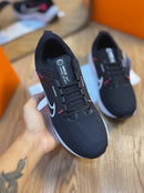 Nike Zoom Pegasus 40 - Linha Premium / Unissex