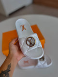 Slide Louis Vuitton Fivela E.V.A - Primeira Linha / Feminino