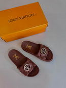 Slide Louis Vuitton Fivela E.V.A - Primeira Linha / Feminino